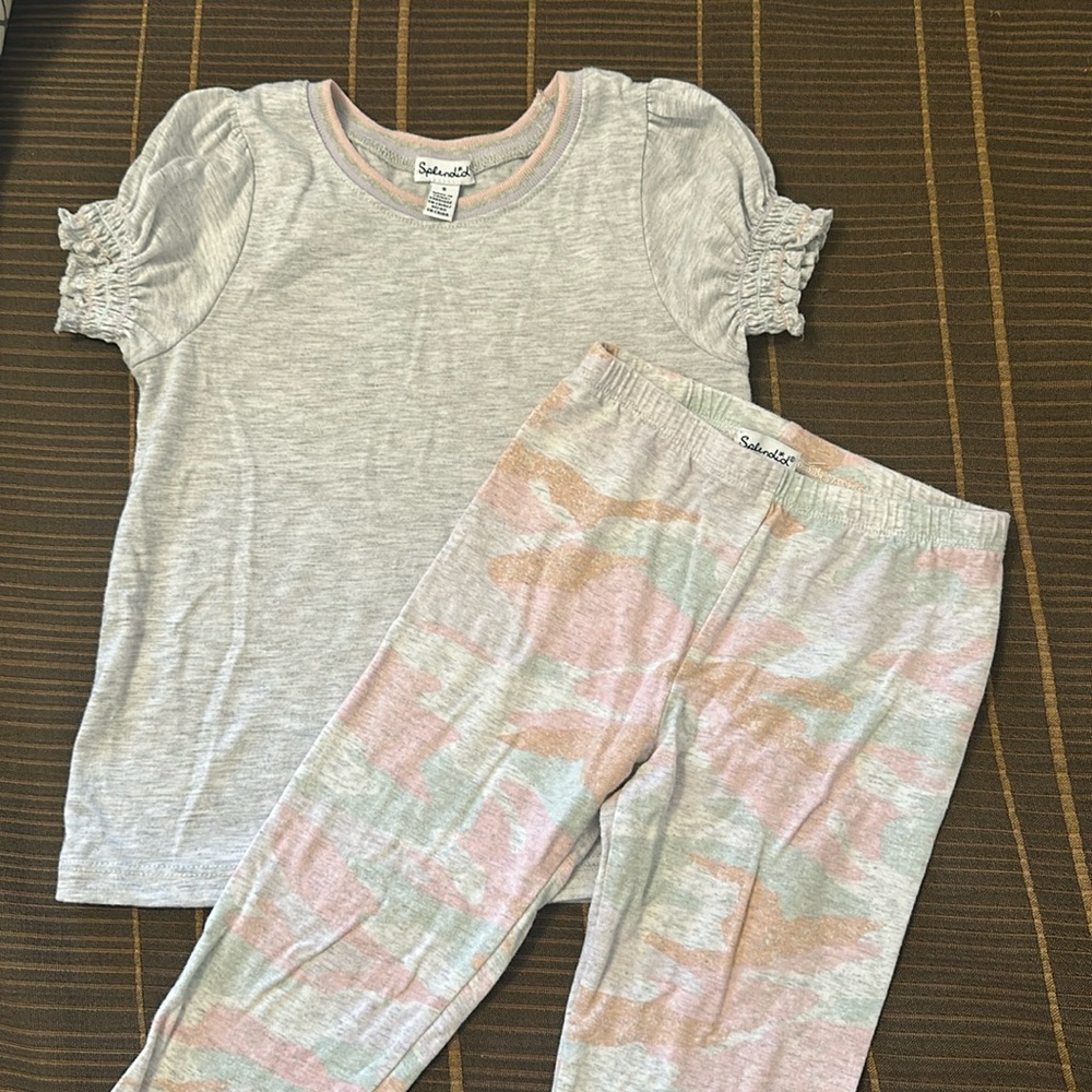 Like New Splendid Set - Size 5